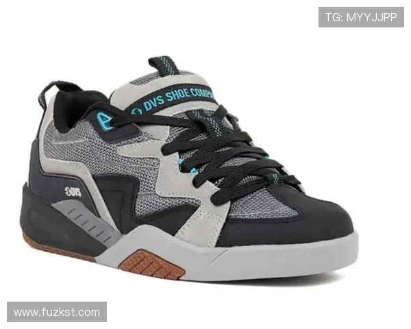 武汉滑板队的防反策略解析与滑板文化的深度探讨 武汉滑板队的防反策略解析与滑板文化的深度探讨