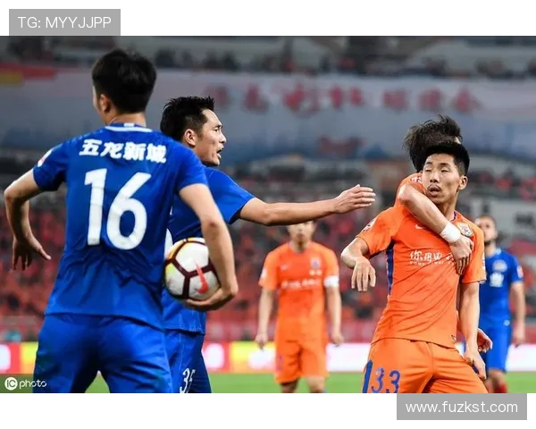 2018年河南建业与山东鲁能激战回顾精彩瞬间与赛场亮点分析 2018年河南建业与山东鲁能激战回顾精彩瞬间与赛场亮点分析