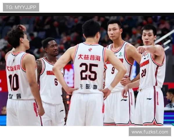 CBA激战广东队迎战八一南昌队双雄对决引发球迷热议