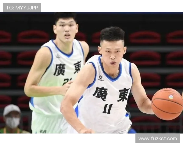 任骏飞领衔球队奋战新赛季展现拼搏精神与卓越表现 任骏飞领衔球队奋战新赛季展现拼搏精神与卓越表现