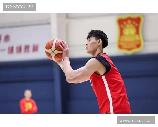 曾凡博:从青涩新星到篮球赛场的璀璨之光,未来可期的篮球梦想之路 曾凡博:从青涩新星到篮球赛场的璀璨之光,未来可期的篮球梦想之路