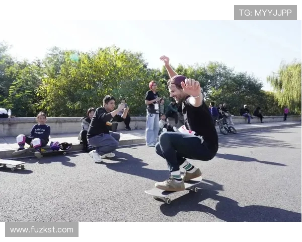 南京滑板队近期状态深度对比与分析揭示团队潜力与挑战